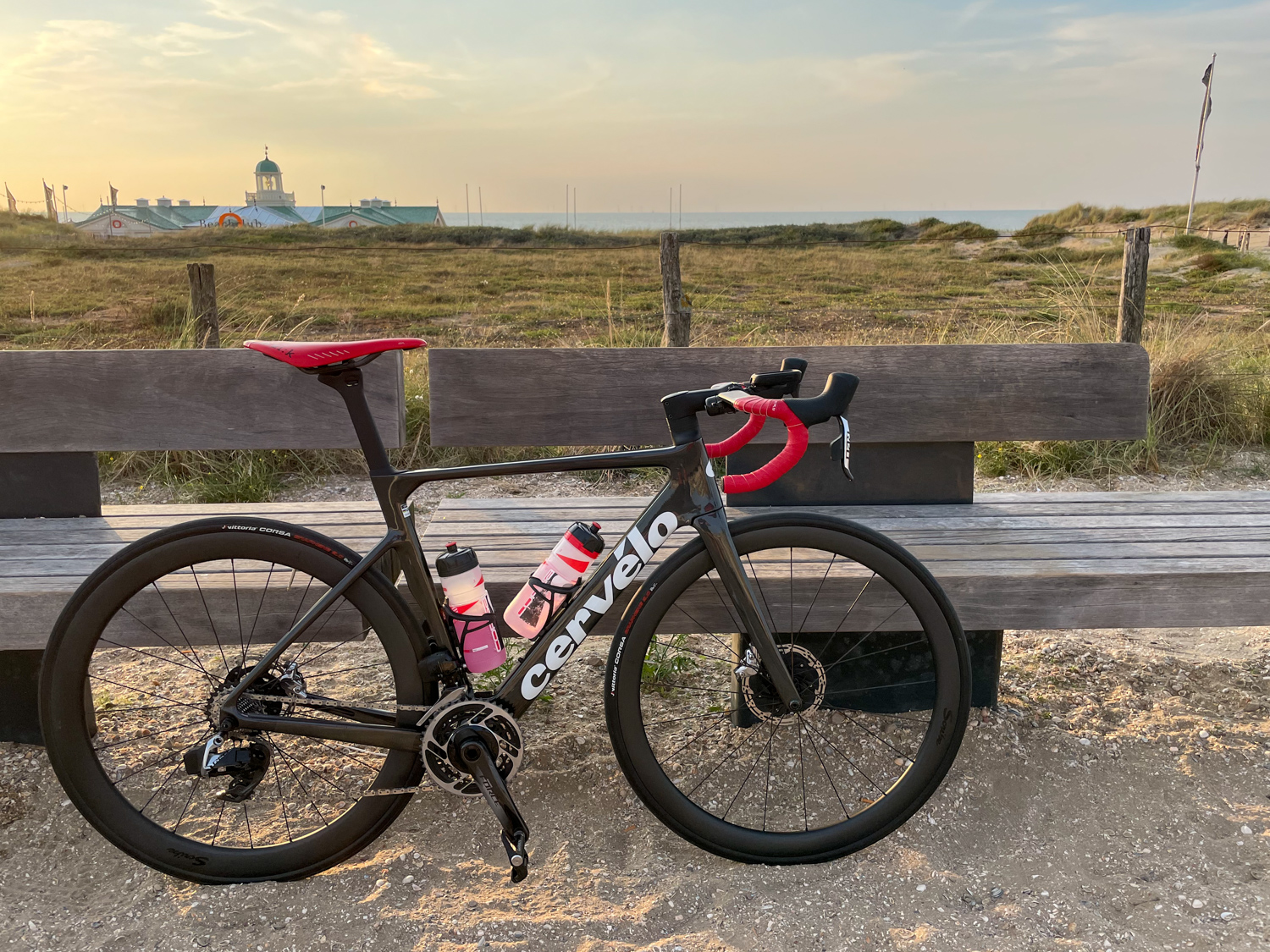 Selfie of the Cervelo Soloist bike on a sunset beach