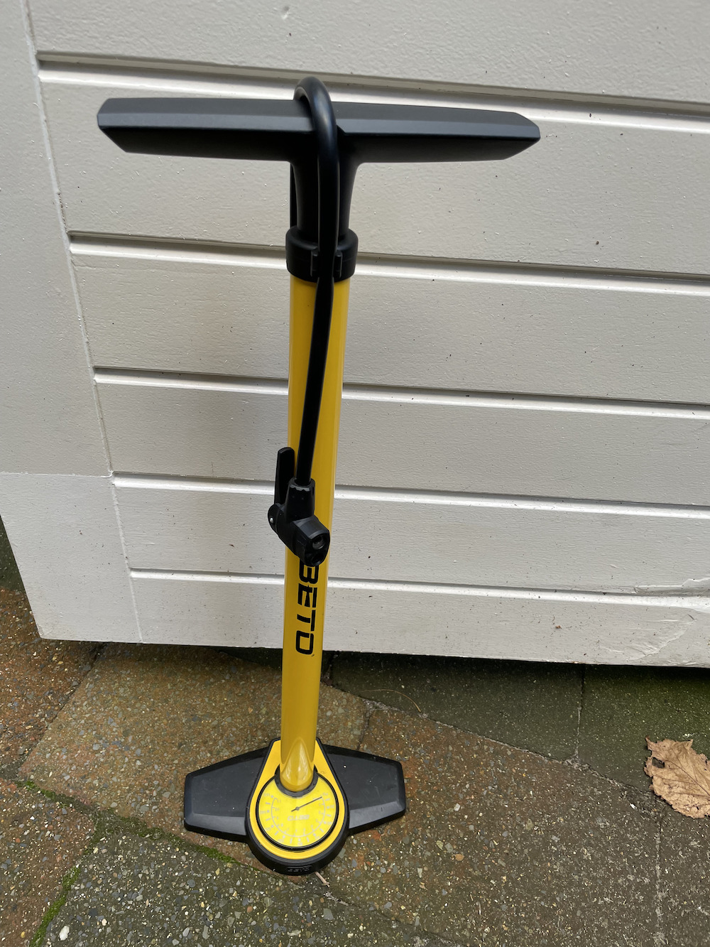 Common floor pump